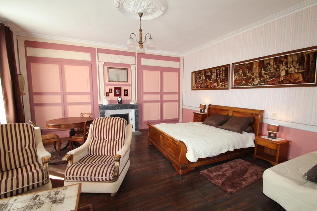 Domaine Des Roses Bed & Breakfast Vaudelnay Room photo